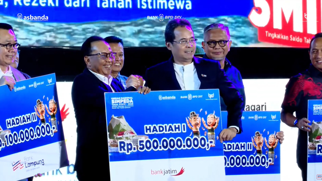 Nasabah Bank Jatim Raih Hadiah Utama Rp500 Juta 
